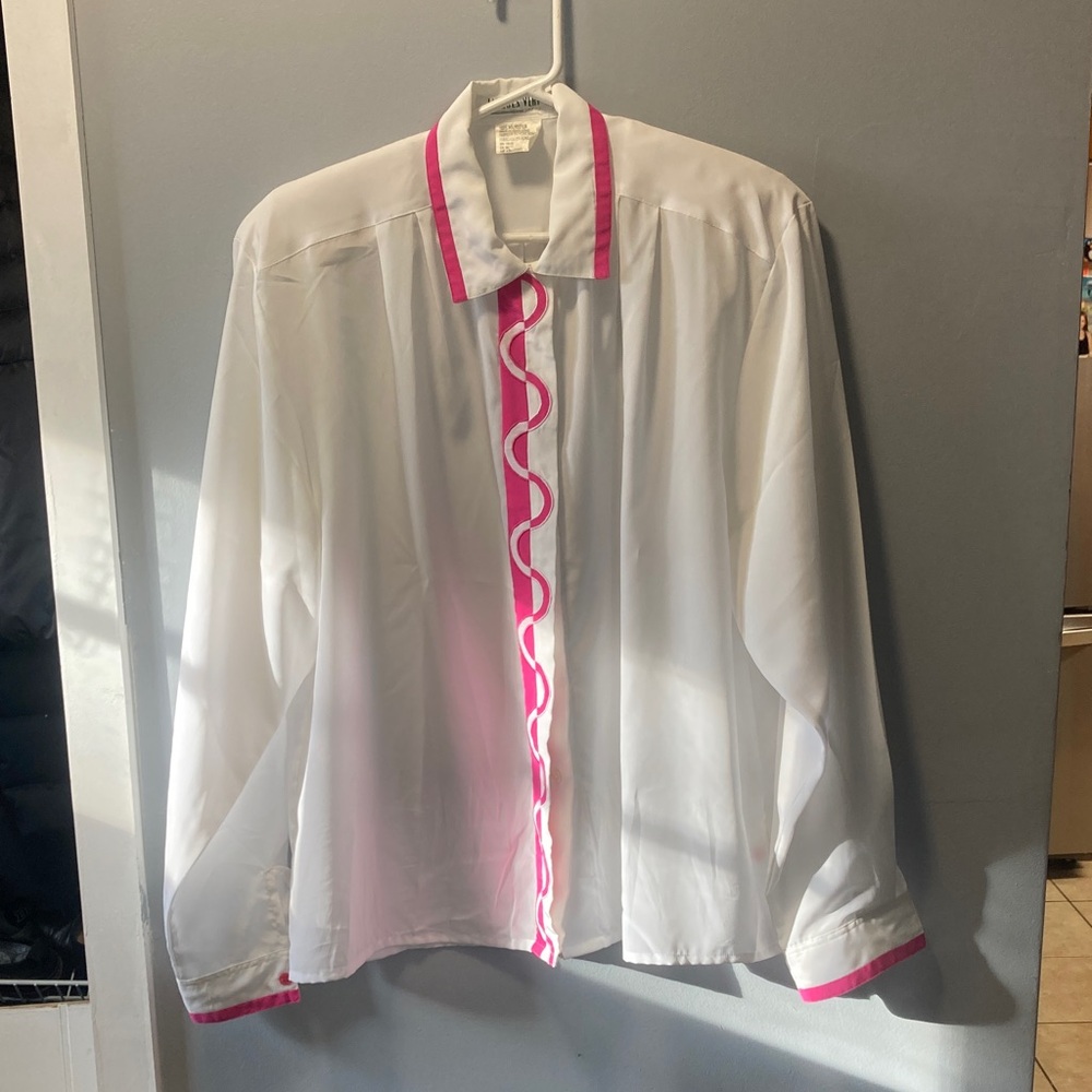 SKU # 19 Jacques Vert White Blouse with Pink Trim and Decorative Placket